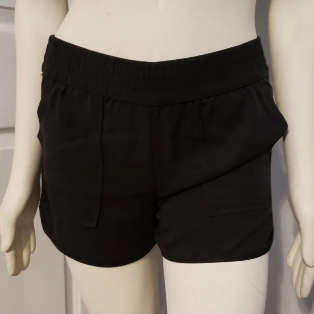 Banana Republic 3.5 Inch Black Pockets Elastic Waist Lounge NWT Shorts